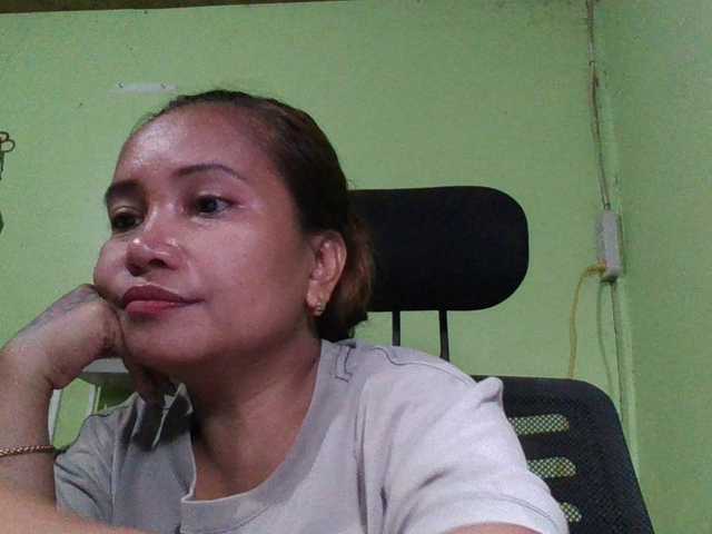 myoneandonly live cam on BongaCams