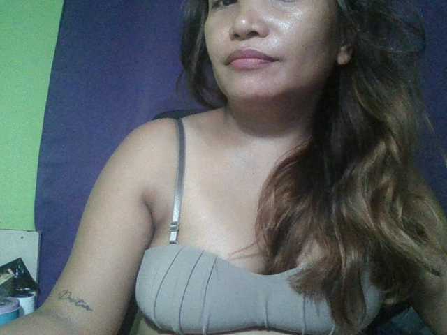 myoneandonly live cam on BongaCams