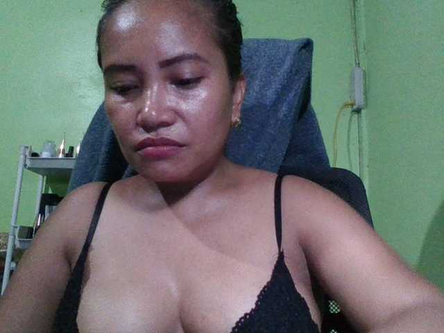 myoneandonly live cam on BongaCams