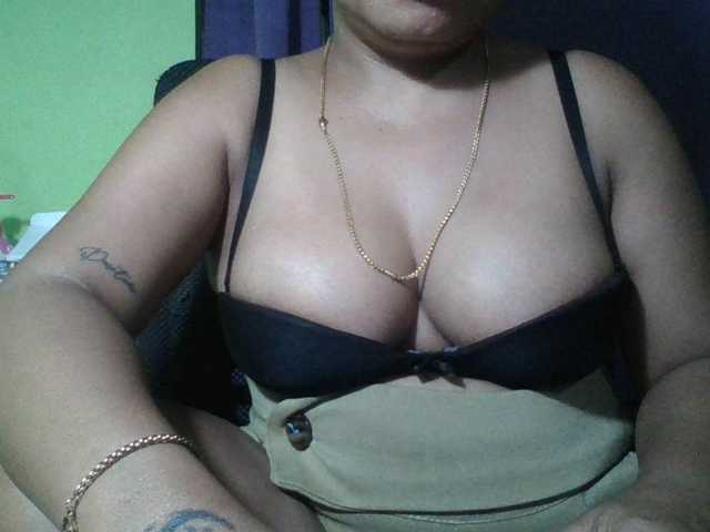 myoneandonly live cam