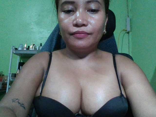 myoneandonly live webcam show