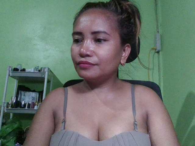 myoneandonly live cam on BongaCams