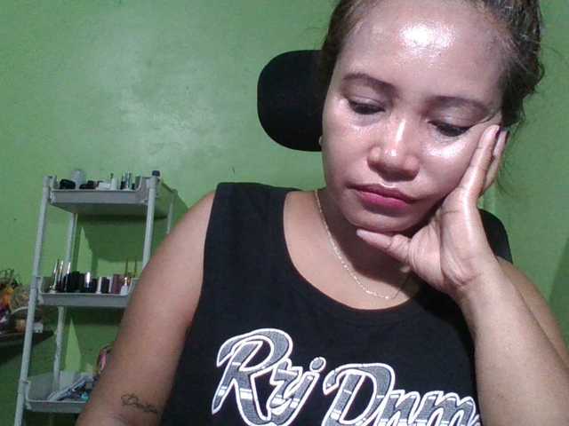 myoneandonly live cam on BongaCams
