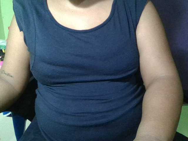 myoneandonly live cam on BongaCams