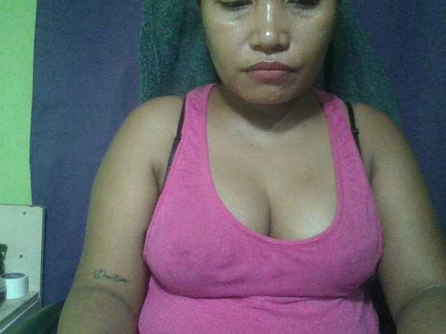 myoneandonly live cam on BongaCams