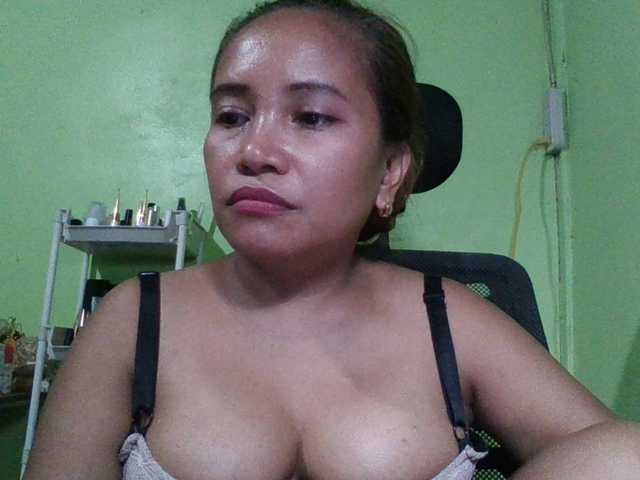 myoneandonly live cam on BongaCams