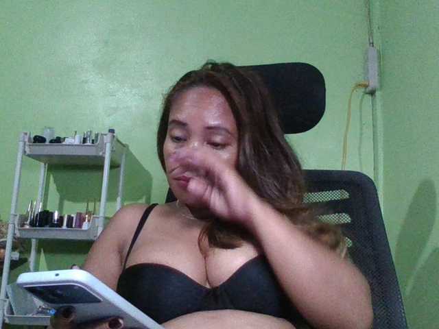 myoneandonly live cam on BongaCams