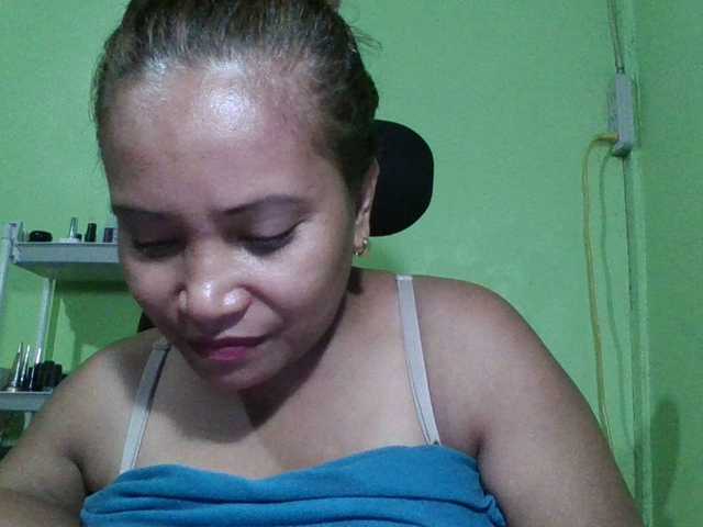 myoneandonly live cam on BongaCams