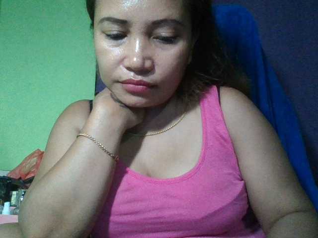 myoneandonly live cam on BongaCams