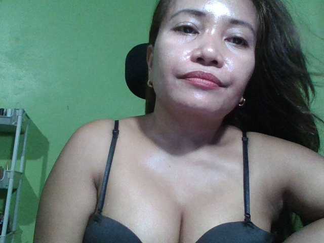 myoneandonly live cam on BongaCams