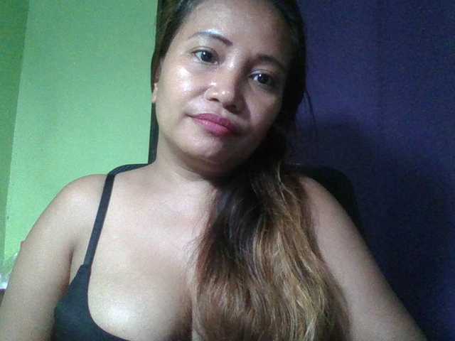 myoneandonly live cam on BongaCams