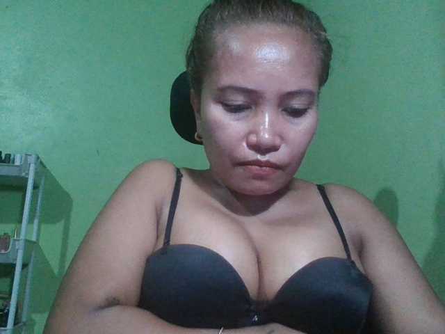 myoneandonly live cam on BongaCams