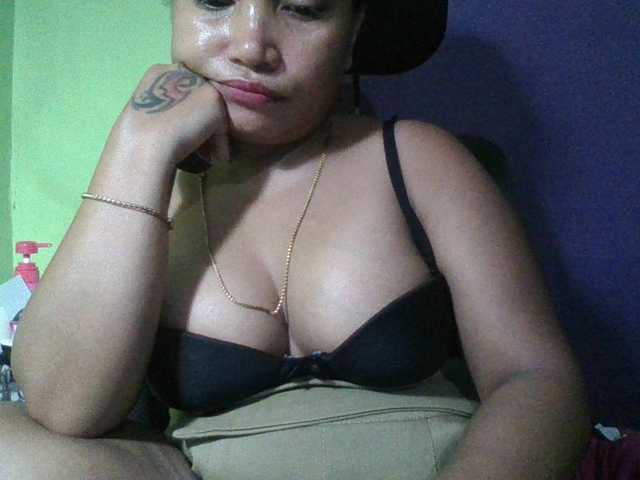 myoneandonly live cam