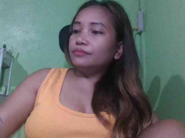 Emmannuele's cam show statistics and live stream