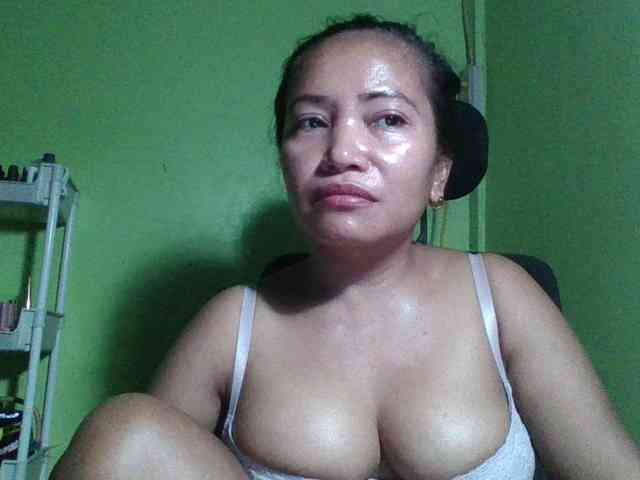 myoneandonly Live Webcam on BongaCams