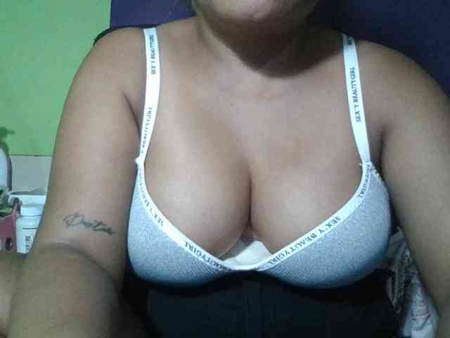 emmannuele webcam