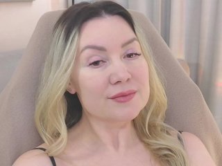 LELEYA Porn Show