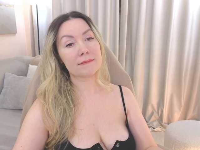 AmieHerry, en vivo ahora en BongaCams