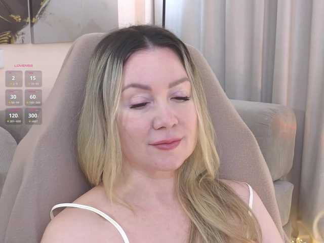 AmieHerry live webcam show
