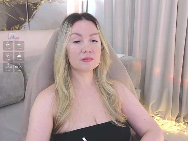 AmieHerry live cam on BongaCams