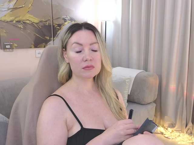 AmieHerry live webcam show