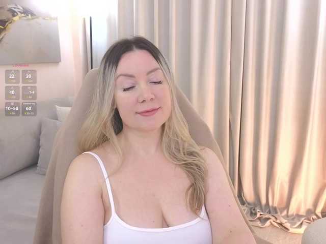 AmieHerry live cam on BongaCams