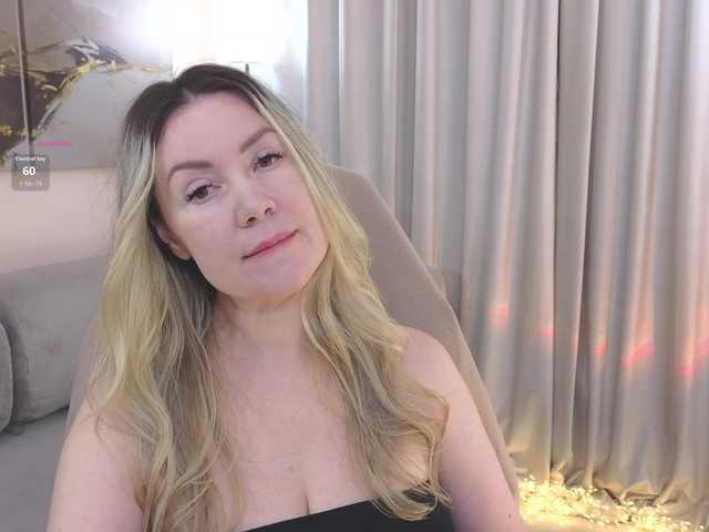 AmieHerry live cam on BongaCams