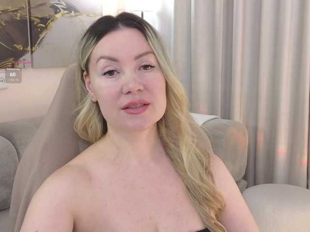 AmieHerry live cam on BongaCams