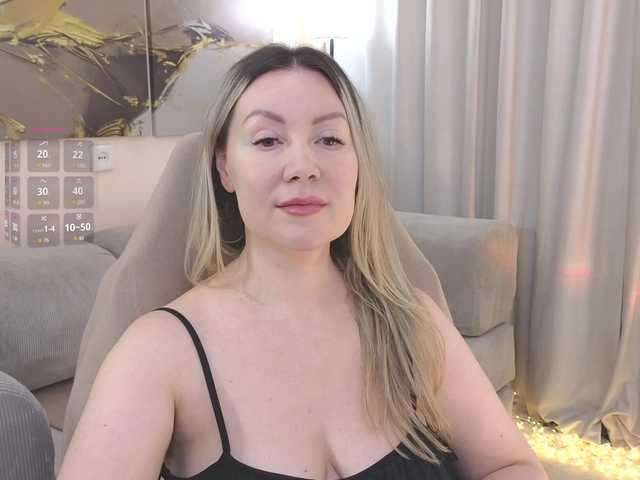 LELEYA live webcam show
