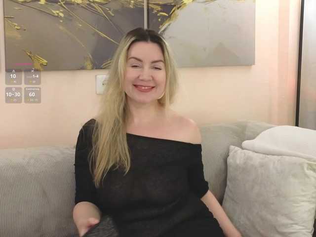 AmieHerry live cam on BongaCams