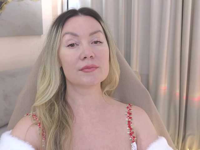 AmieHerry live cam on BongaCams