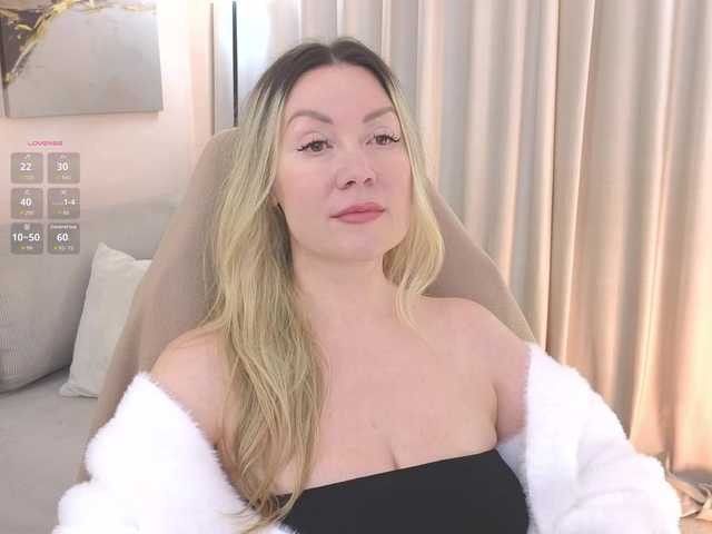 AmieHerry live cam on BongaCams