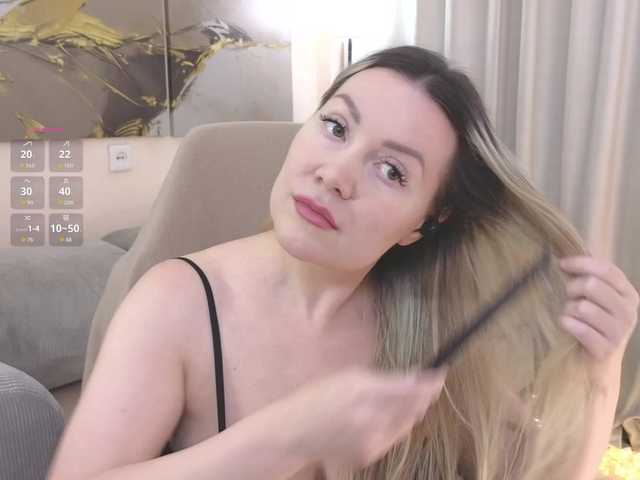 LELEYA live webcam show