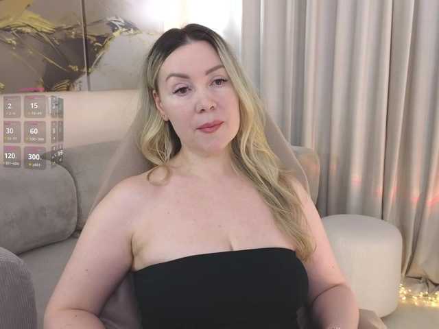 AmieHerry live cam on BongaCams