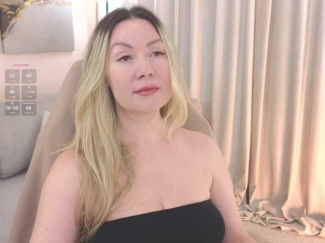 AmieHerry live cam on BongaCams