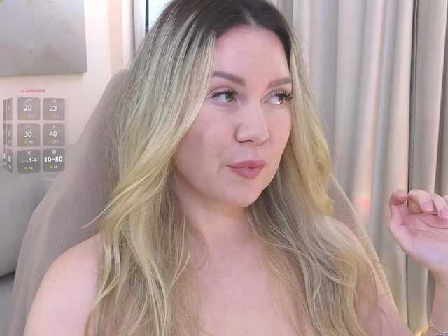 AmieHerry live cam on BongaCams
