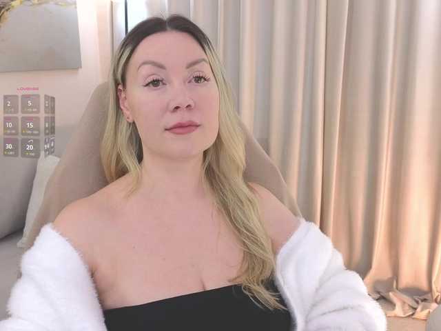 AmieHerry live cam on BongaCams