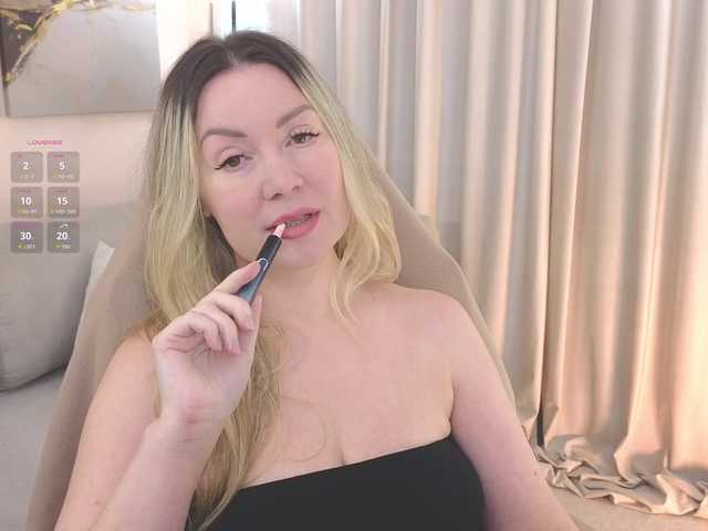AmieHerry live cam on BongaCams