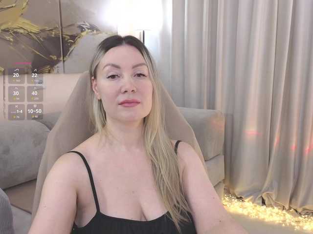 LELEYA live webcam show