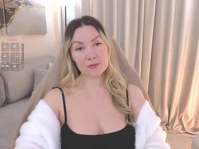 AmieHerry live cam on BongaCams