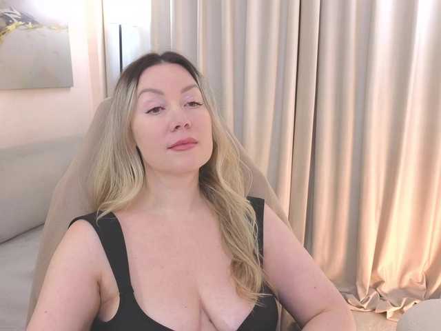 AmieHerry live cam on BongaCams