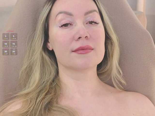 AmieHerry live cam on BongaCams