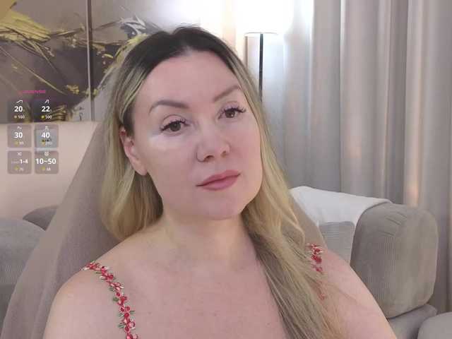 AmieHerry live cam on BongaCams