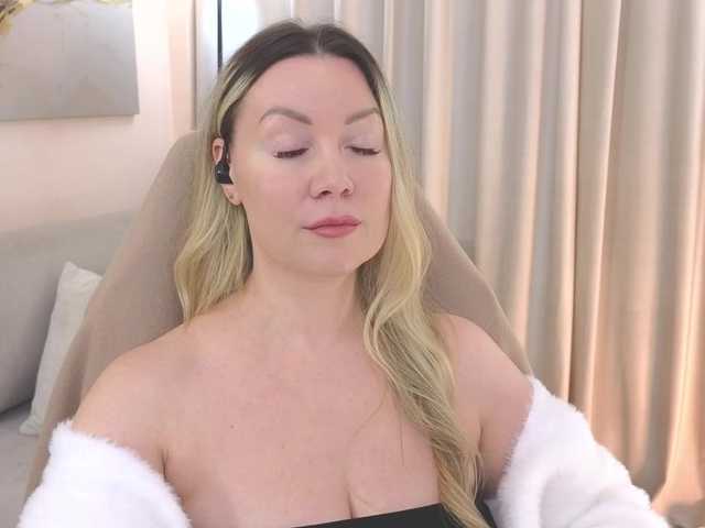 AmieHerry live cam