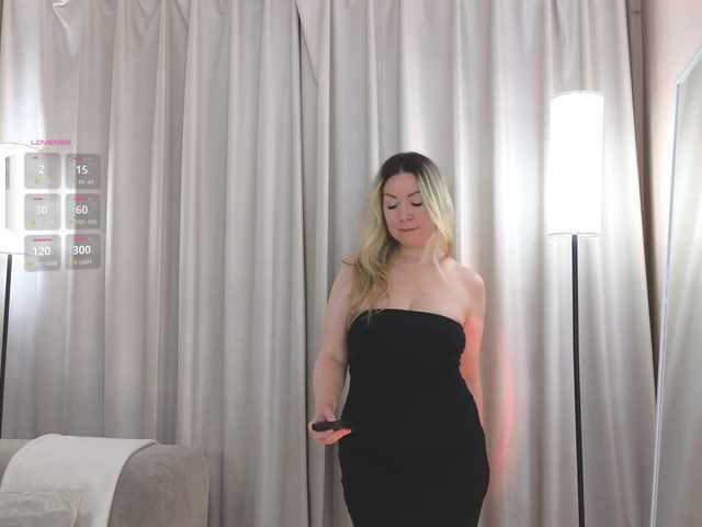 AmieHerry live cam on BongaCams