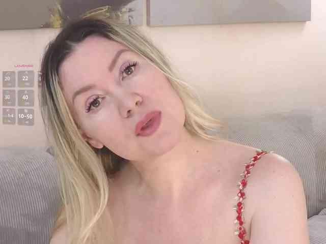 Elya webcam