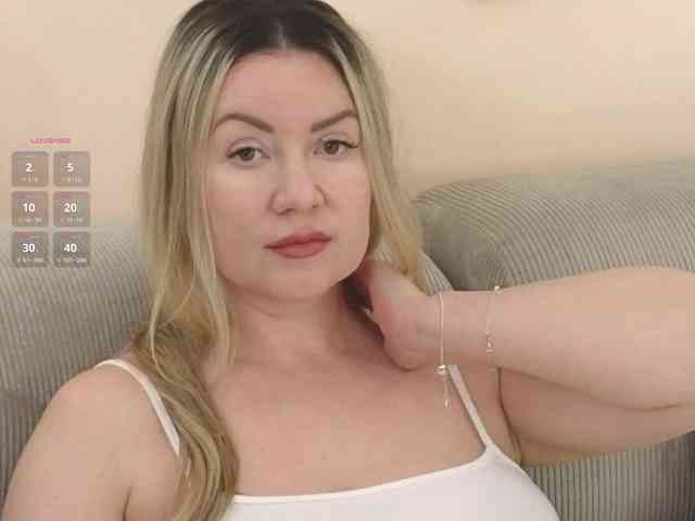 Elya webcam