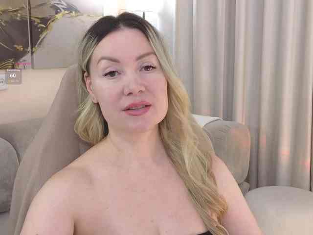 Elya webcam