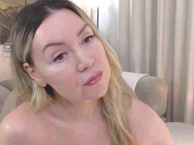 AmieHerry Sex Cam Show