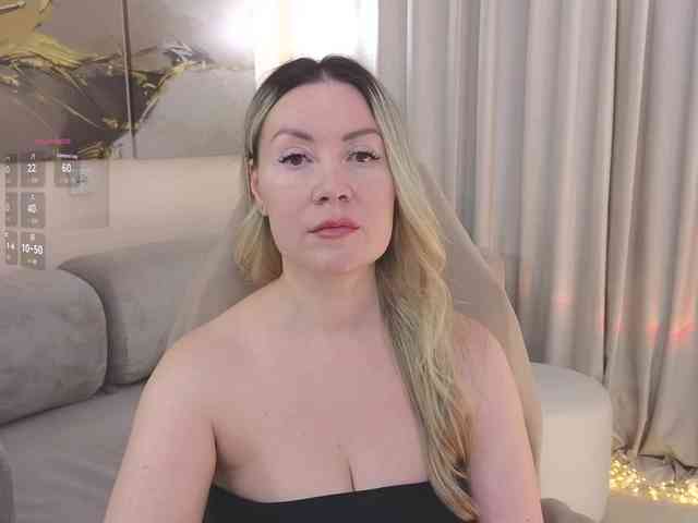 Elya webcam